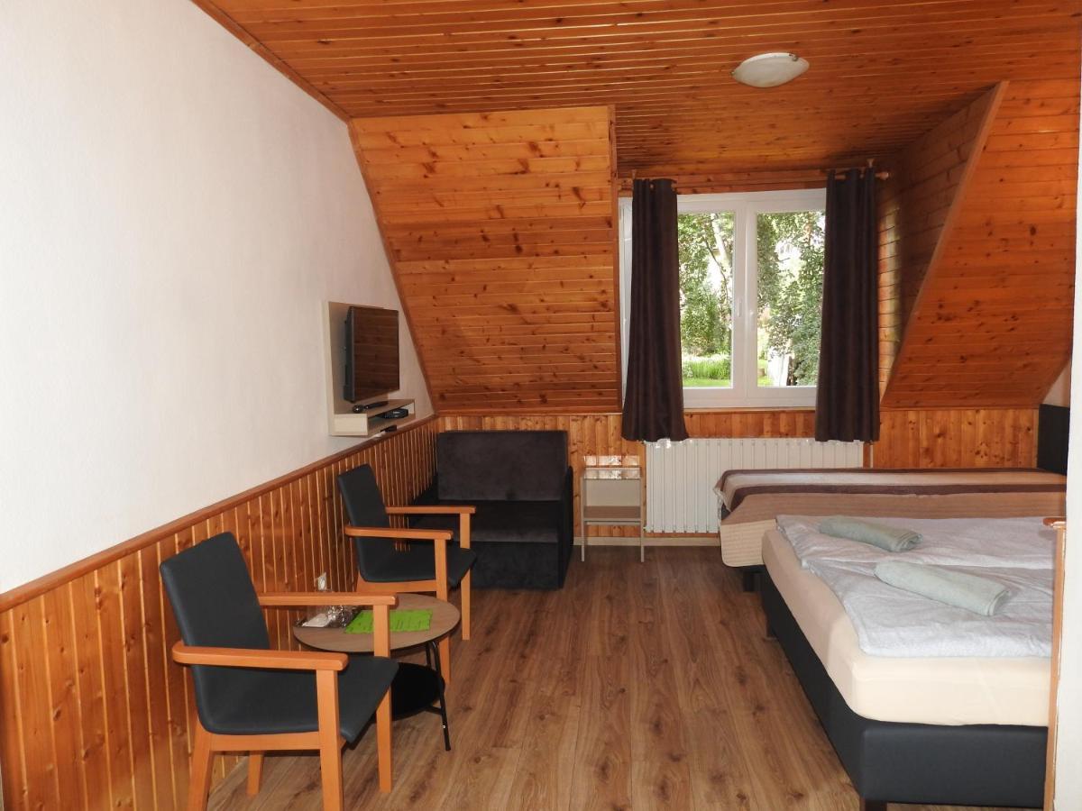 Matraszentimre Panzio Hotel Eksteriør billede