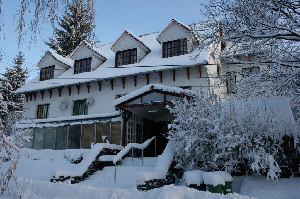 Matraszentimre Panzio Hotel Eksteriør billede